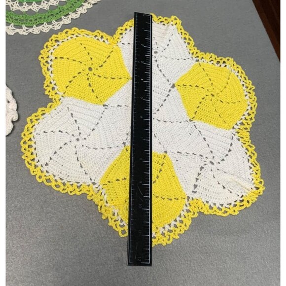 Vintage Hand-Crocheted Lace Doilies Set of 3 - Picture 6 of 9